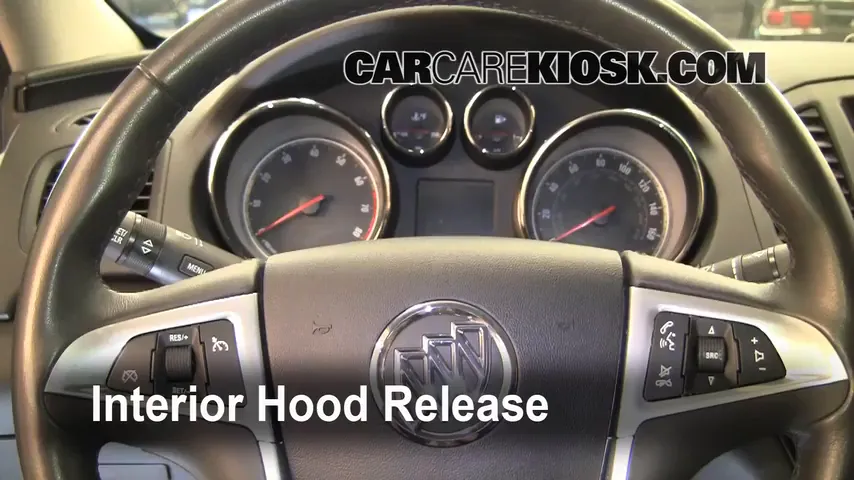 2011 Buick Regal CXL 2.4L 4 Cyl. Capot